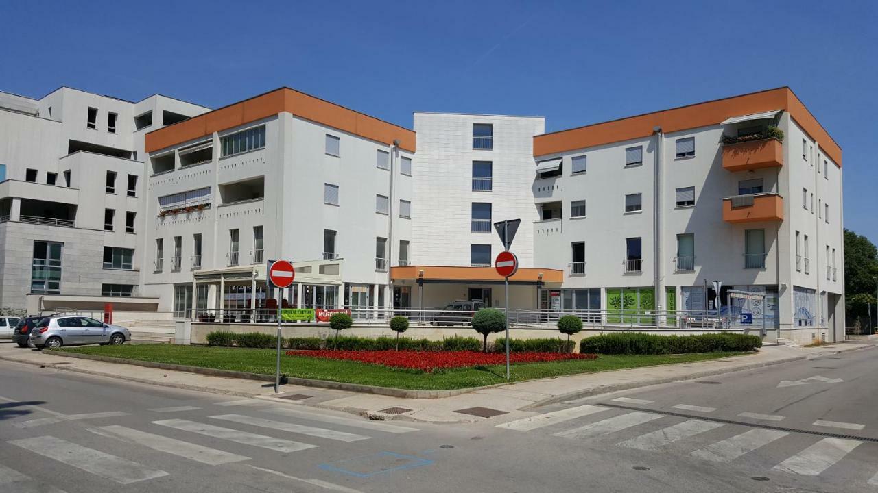 Apartman Vip, With Free Garage Parking Pula Exterior foto